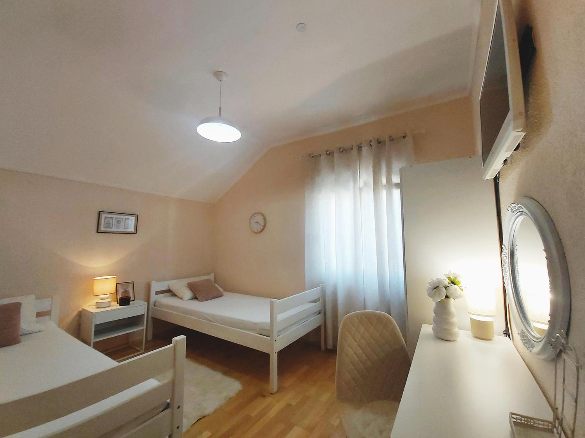 Zara Apartment With Terrace Near Old Town Мостар Екстер'єр фото