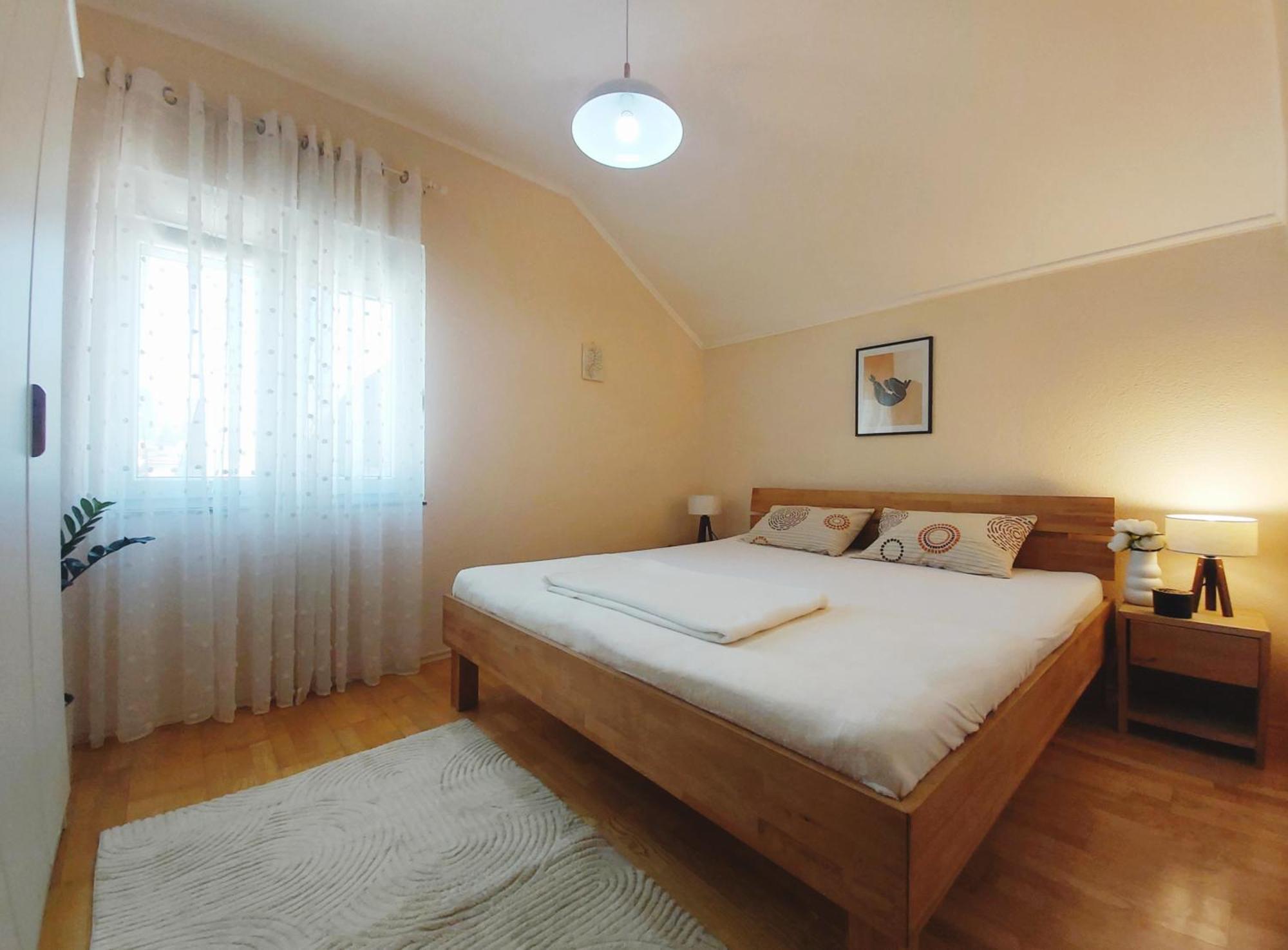 Zara Apartment With Terrace Near Old Town Мостар Екстер'єр фото
